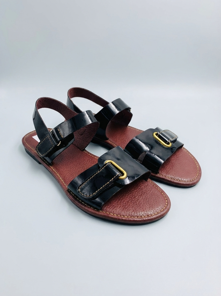 Velora Classic Flat